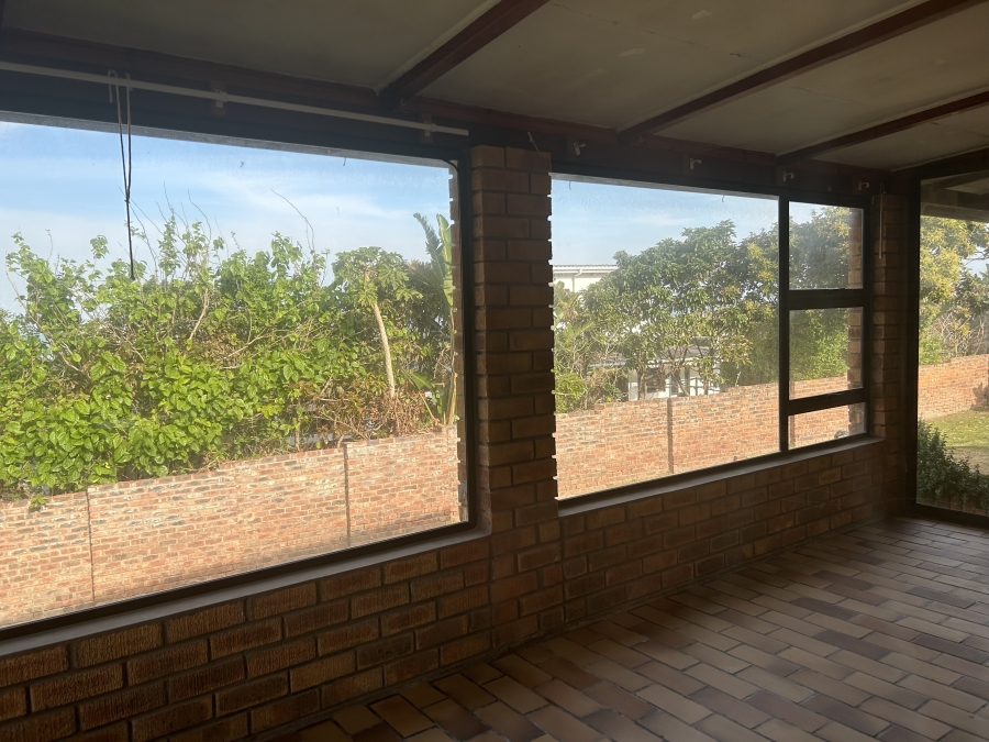 3 Bedroom Property for Sale in Winterstrand Eastern Cape